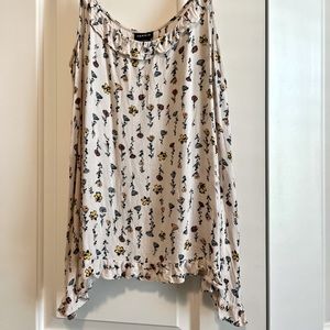 Torrid neutral floral ruffled flowy tank top